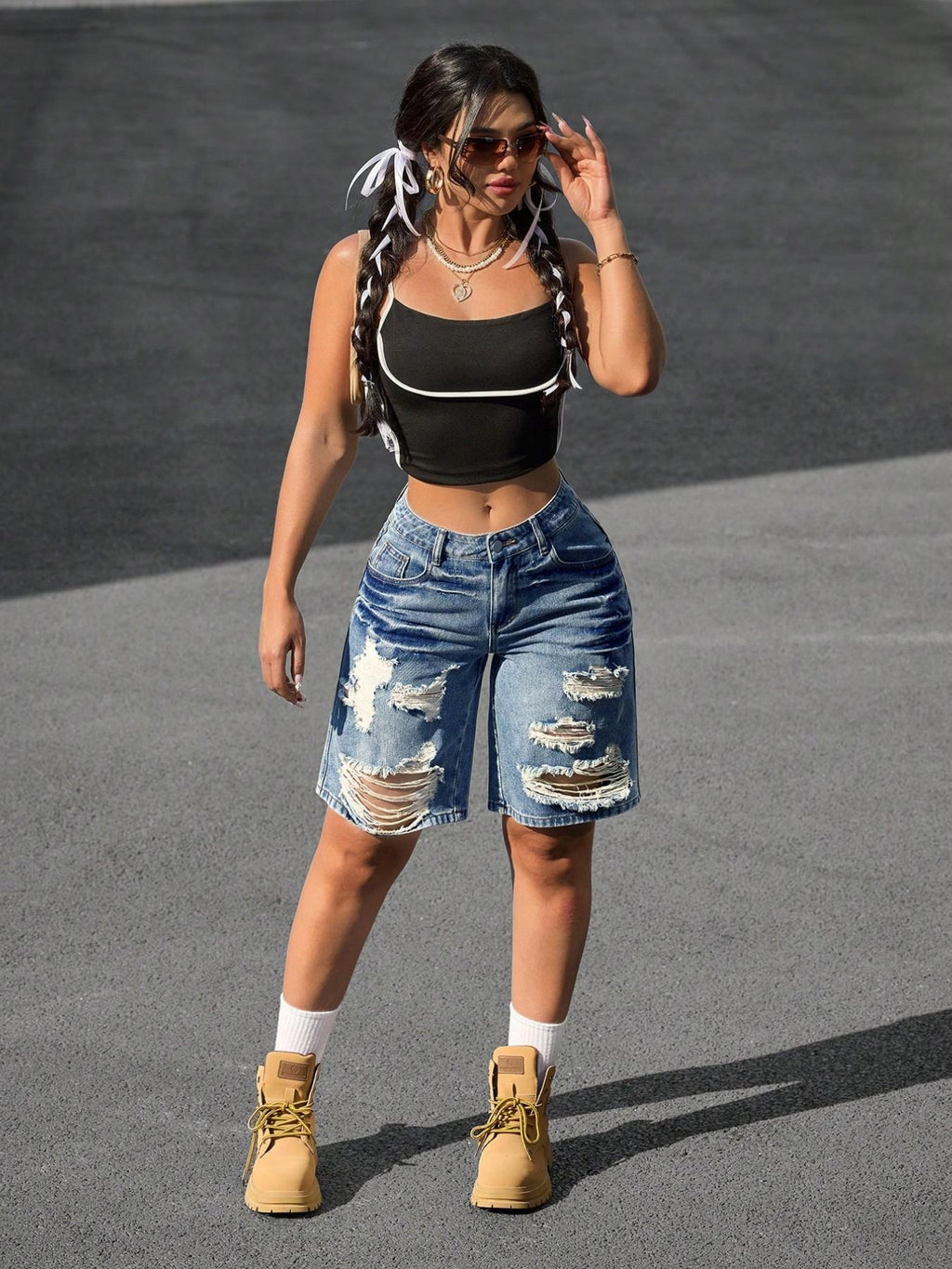 Women's Fashion Casual Breathable Button Ripped Denim Shorts Bottom for Spring & Summer